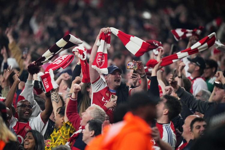 24 hours that pushed Arsenal to the brink of a Premier League and ...