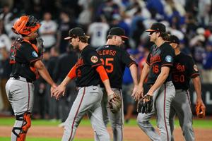 Alonso hitless in return to Queens but Henderson's homer eliminates Mets as Orioles win 2-1