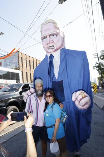 Toronto Labour Day Parade sees 1000s amid summer of strikes