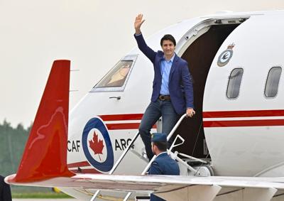Military sends second aircraft after Trudeau's plane breaks down in Jamaica