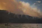 Hamburgers, water and support waiting for B.C. fire evacuees