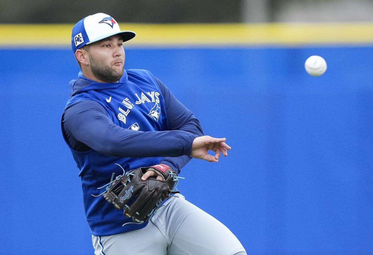 Bo Bichette has homer, single as Blue Jays defeat Phillies 5-4