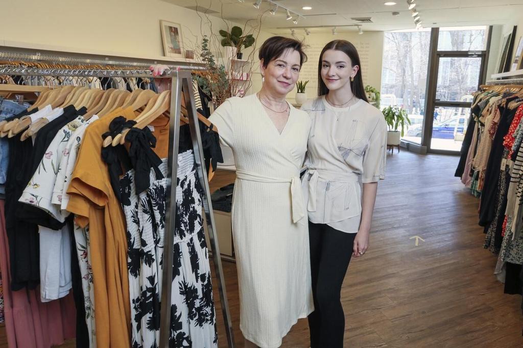Shopping in Bloor-Yorkville: High-End Fashion and Boutiques