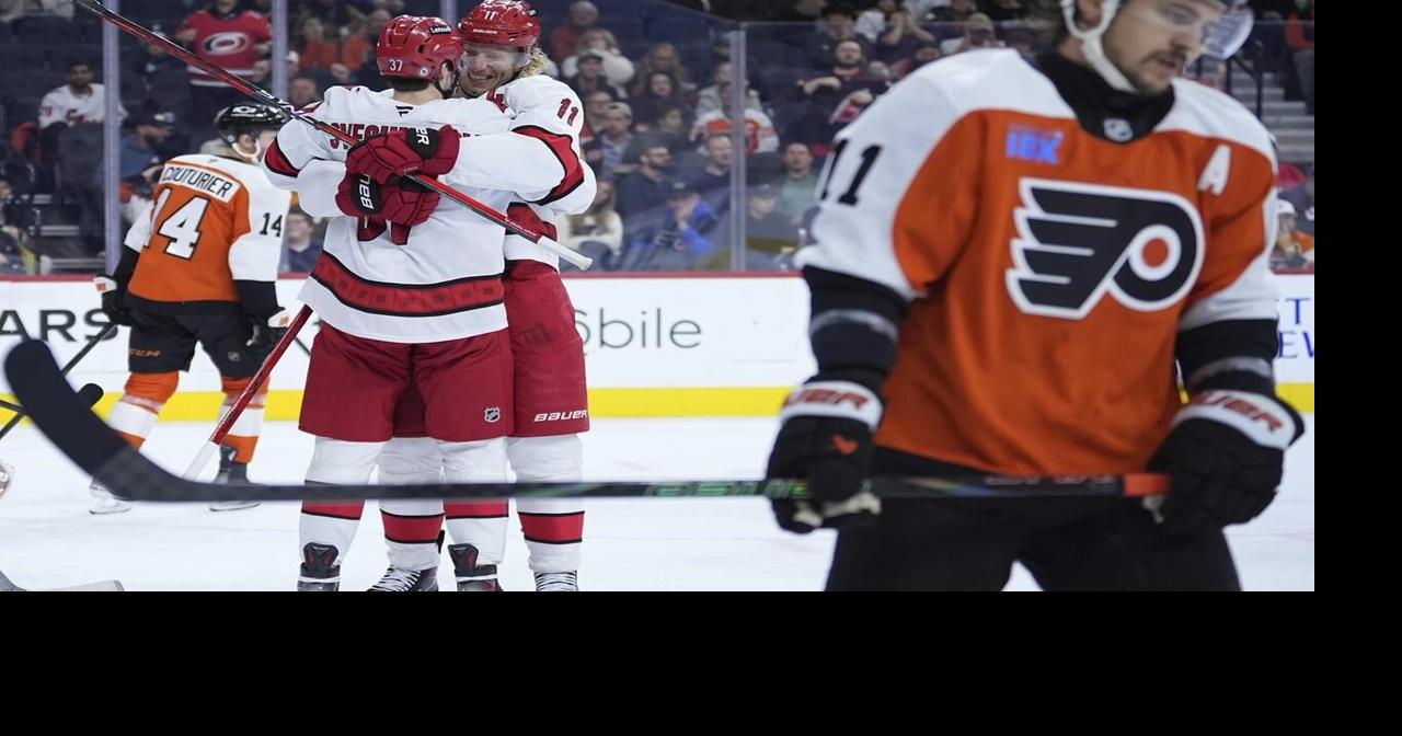 Hurricanes defeat Flyers 4-1 with strong third period
