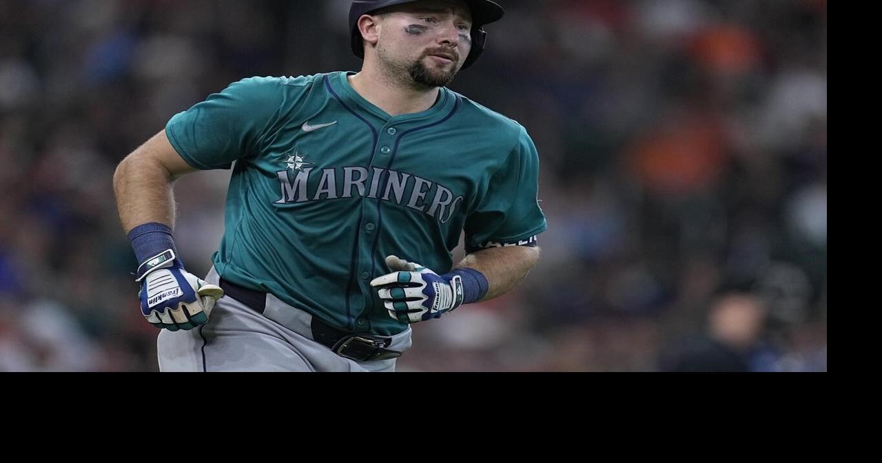Mariners beat Astros 5-4 thanks to 9th inning Raleigh homer