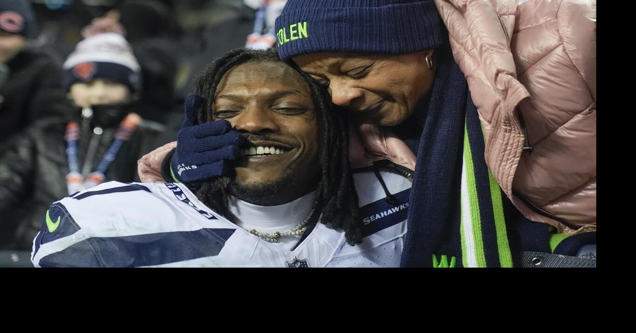 Woolen's late interception seals win as Seahawks beat struggling Bears 6-3 to boost playoff hopes