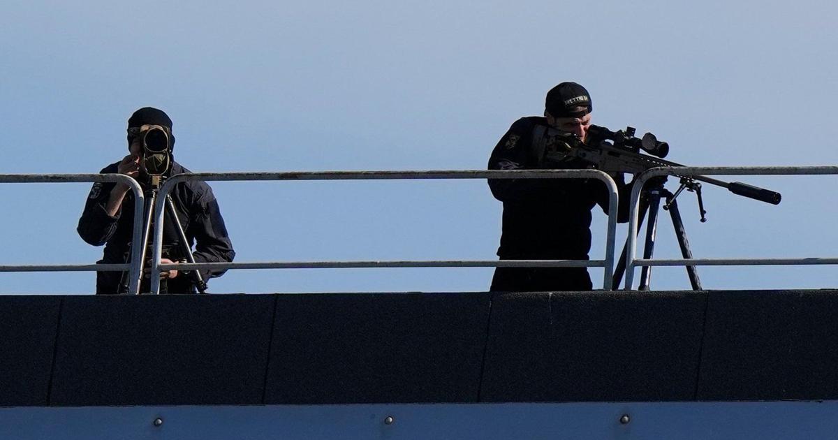Snipers On Racks Snipers on stadium roof amid heavy security for Italy's win over Israel ...