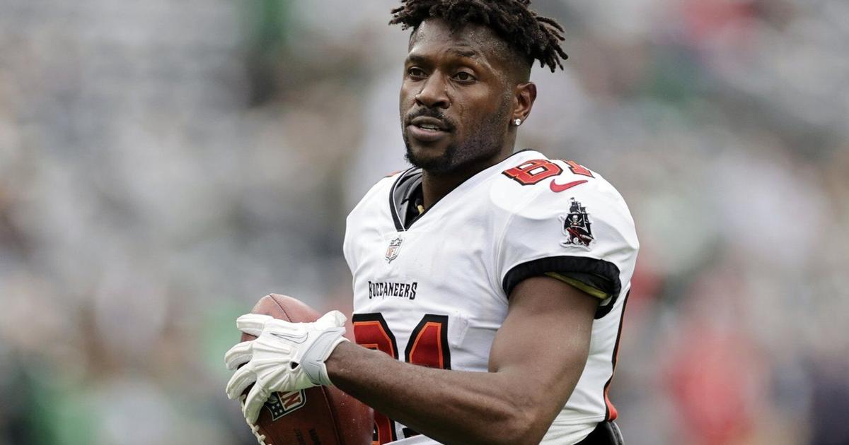 Antonio Brown detained after gunshots outside Adin Ross’ boxing event