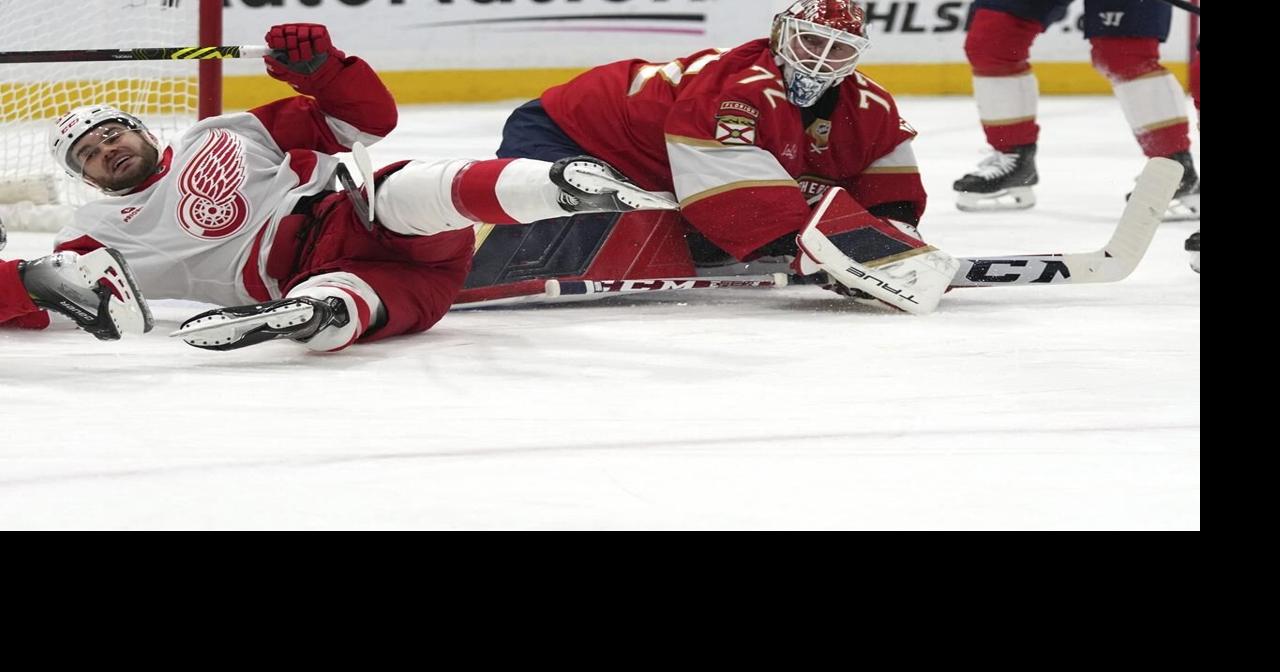 Red Wings stay hot, beat Panthers 5-2