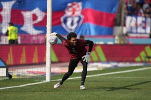 World Cup personality Vozinha makes his first Colo-Colo start in a Copa Chile match