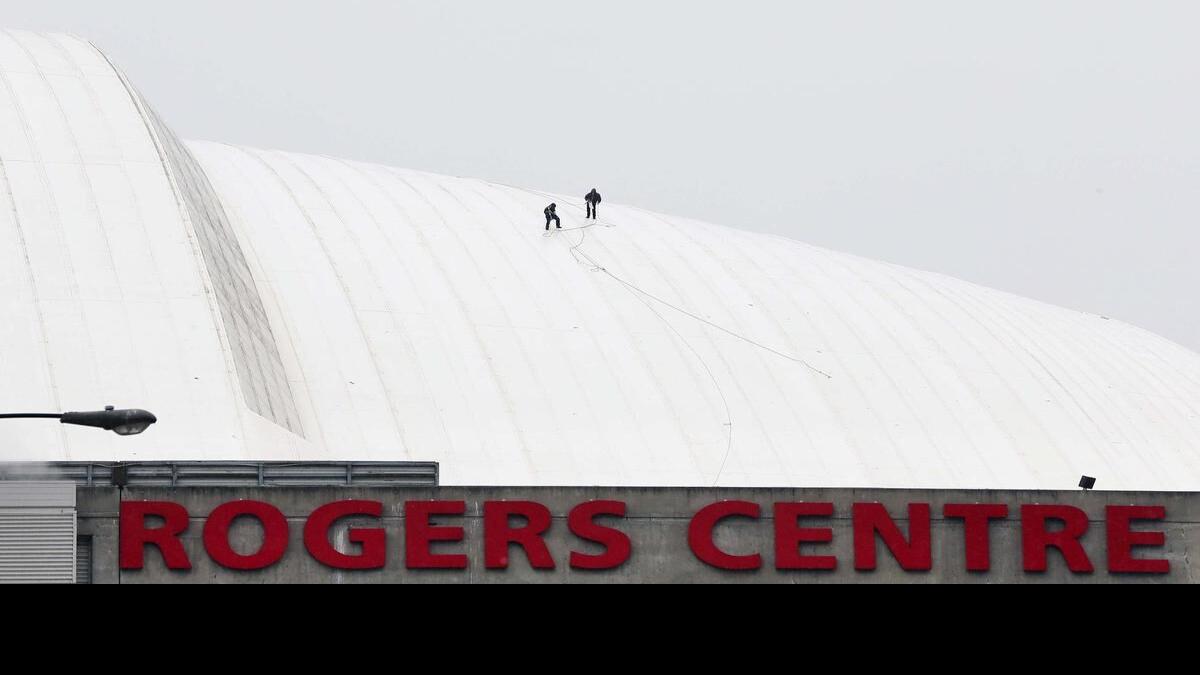 Kansas City Royals-Toronto Blue Jays game at risk because of hole in Rogers  Centre roof - ESPN