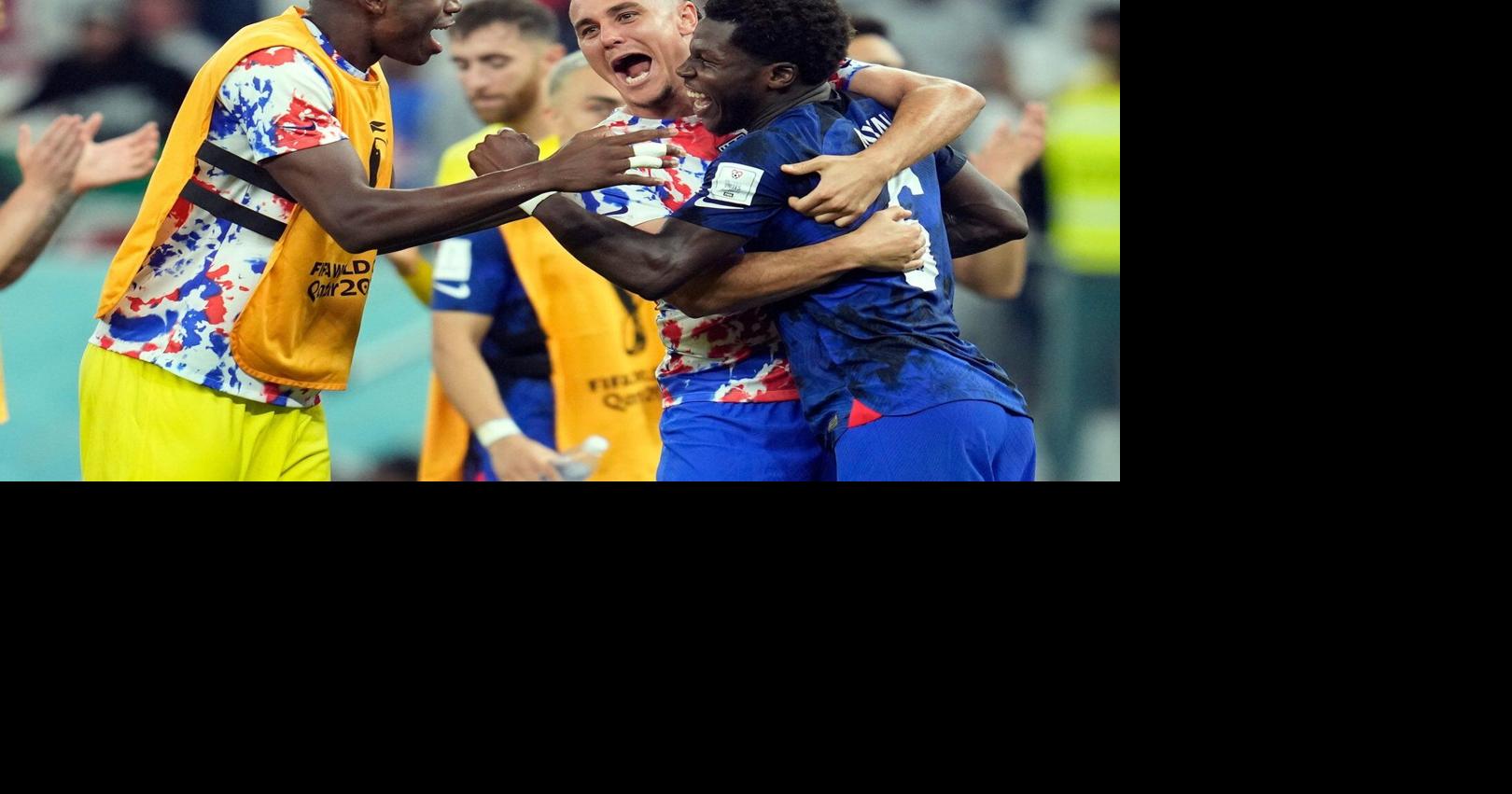 Goalkeeper Sean Johnson signs 1 1/2-year contract with DC United