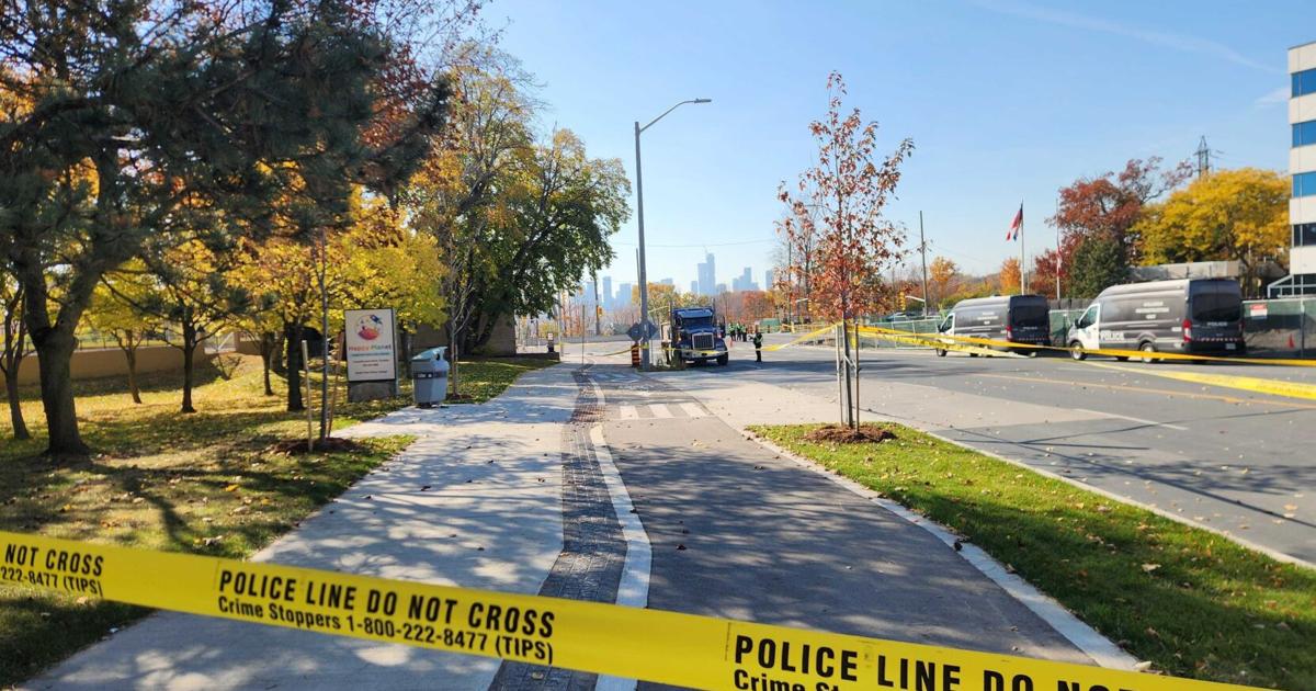 Dump truck driver charged after collision in Thorncliffe kills city traffic agent - Toronto Star