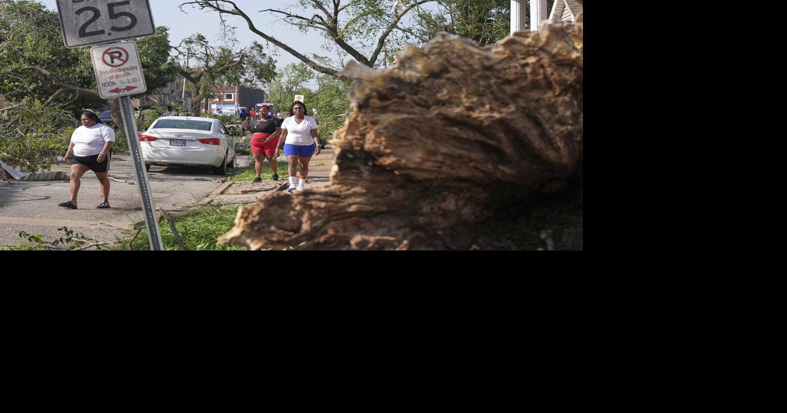 AP PHOTOS: Severe storms batter parts of the US Midwest and South
