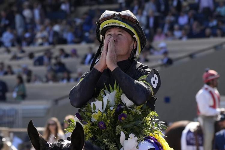 Thorpedo Anna caps sensational season with victory in the Breeders' Cup