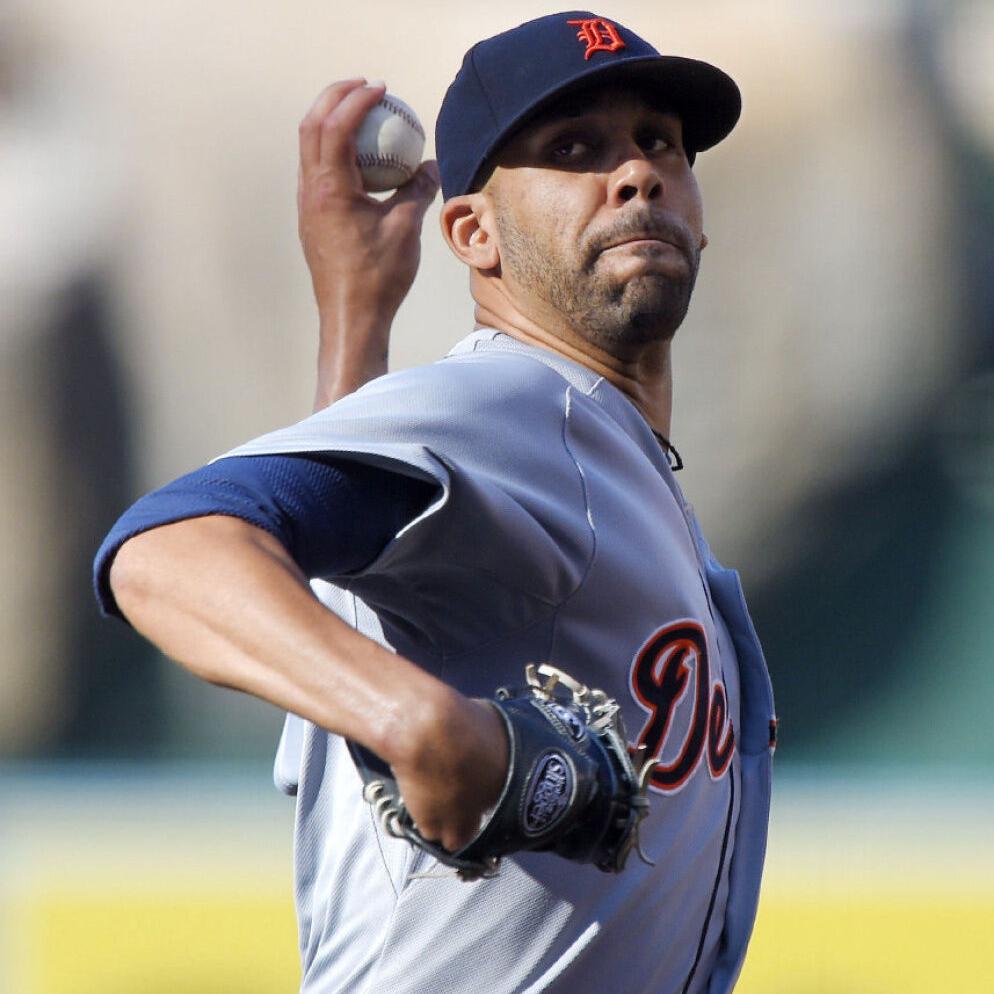 Blue Jays' David Price sends young fans Toronto jerseys