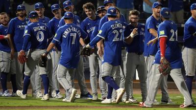 Five Things: ɫɫ Blue Jays closing in on first East Division title since 2015