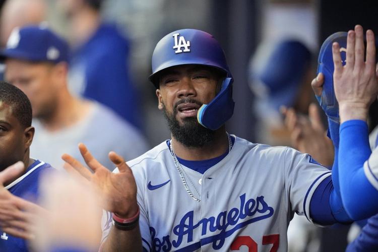 Dodgers place outfielder Teoscar Hernandez on 10-day injured list