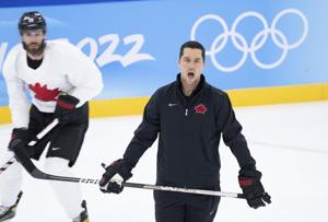 Senators add Baumgartner, Yeo to Green's staff; Alfredsson among returning coaches