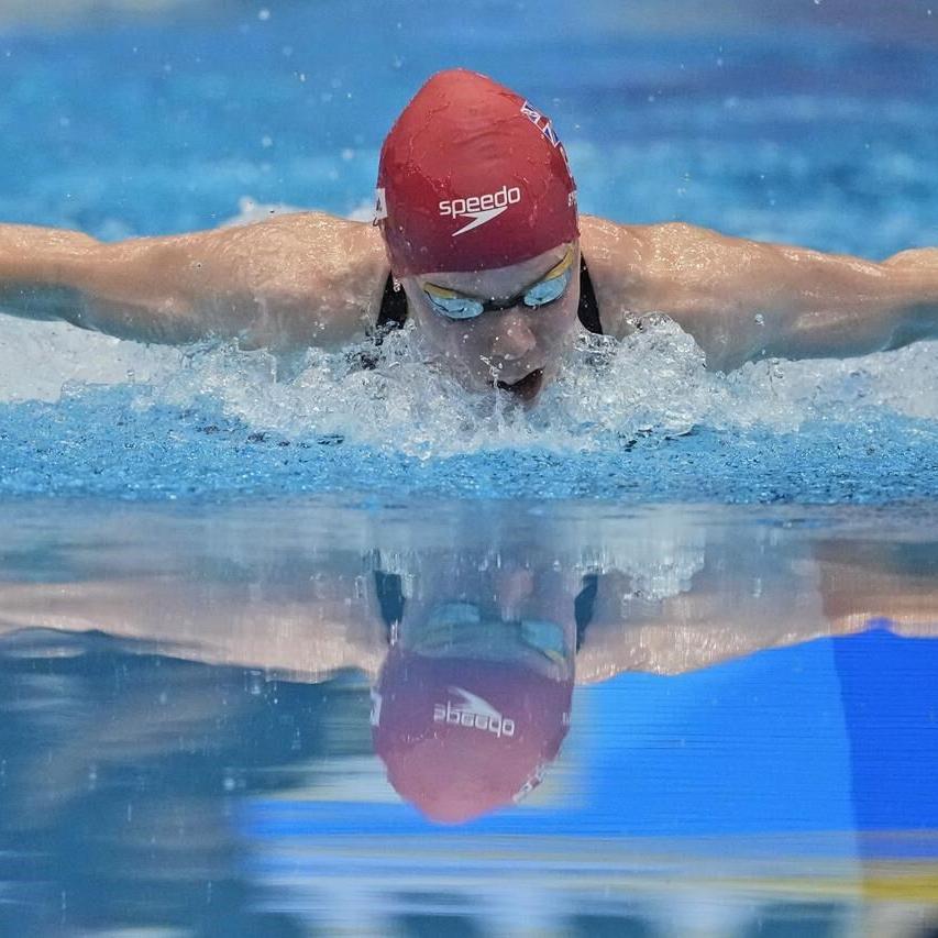 Mollie O'Callaghan overcomes injury to set new world record at swimming  world championships