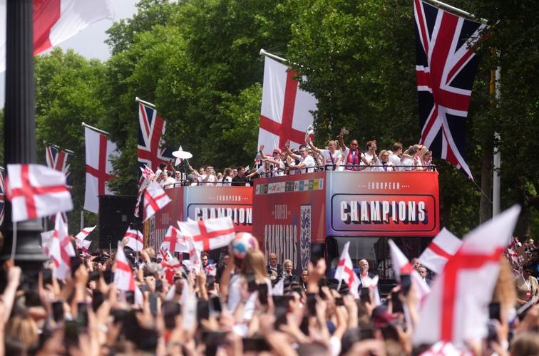 England's Euro 2025 champions given a heroes' welcome with some surprise guests getting involved
