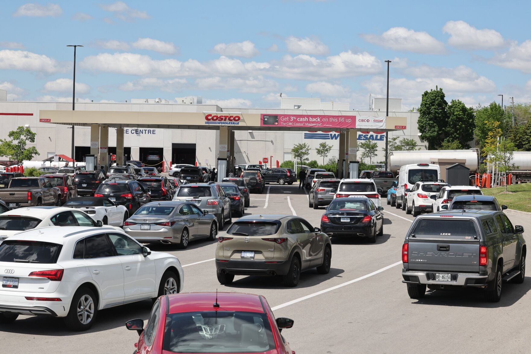 Toronto gas prices drop 10 Cents