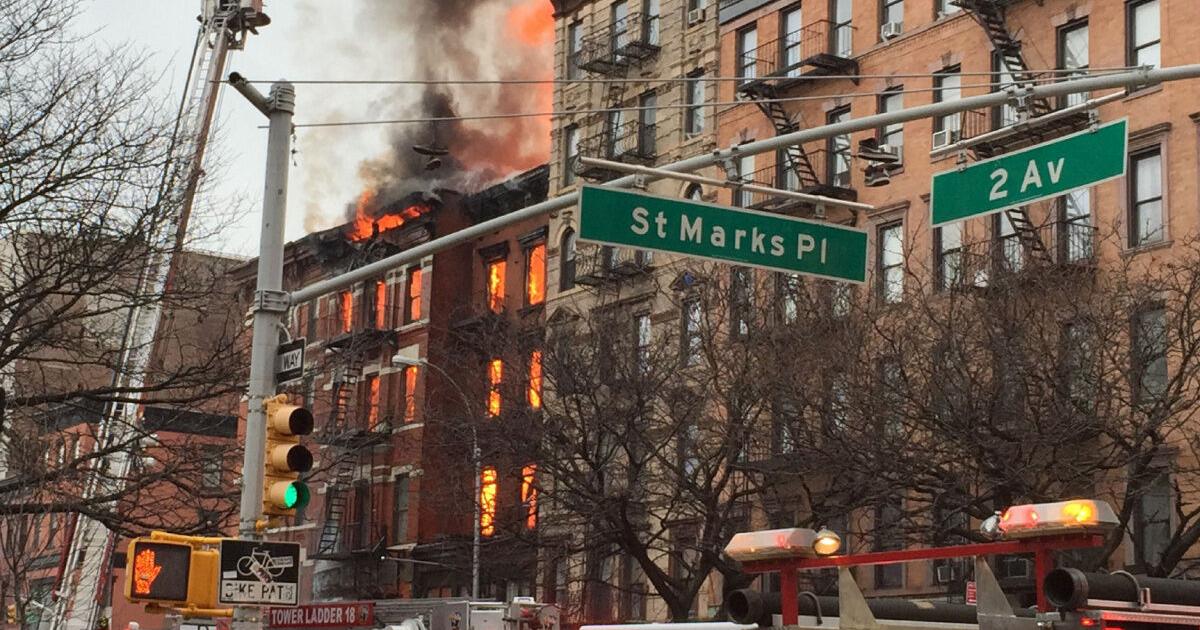 At least 12 hurt after explosion, building collapse in Manhattan