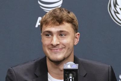 Dallas Mavericks sign No. 1 overall pick Cooper Flagg to rookie contract