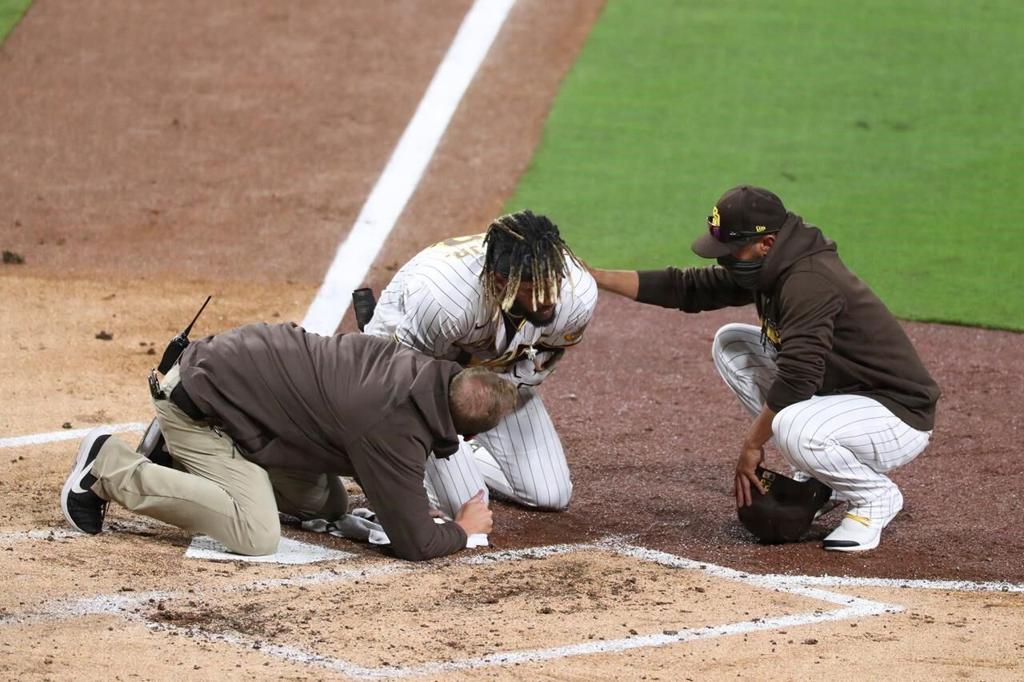 Yastrzemski, Giants win 3-2 over Padres; Tatis injured