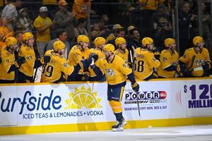 NHL roundup: Stamkos moves to 7th in power-play goals as Predators beat Golden Knights 4-1