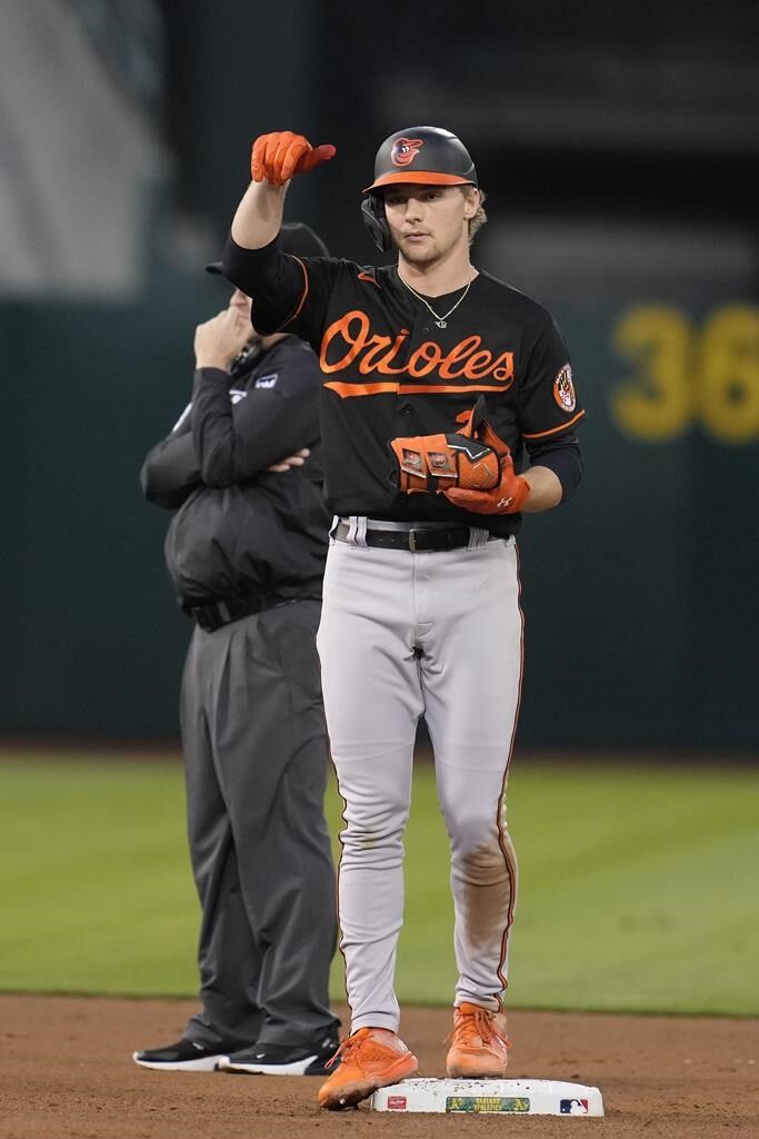 Henderson hits 2-run homer, RBI single as Orioles top A's 9-4