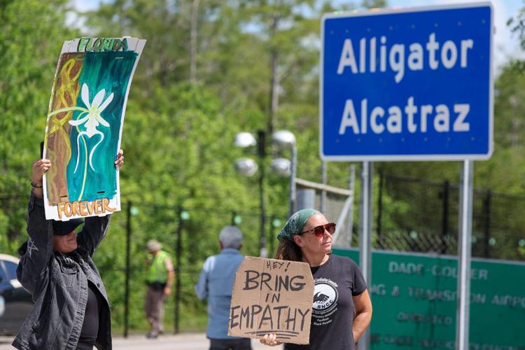 US-NEWS-FLA-EVERGLADES-DETENTION-CENTER-SCENE-1-PT