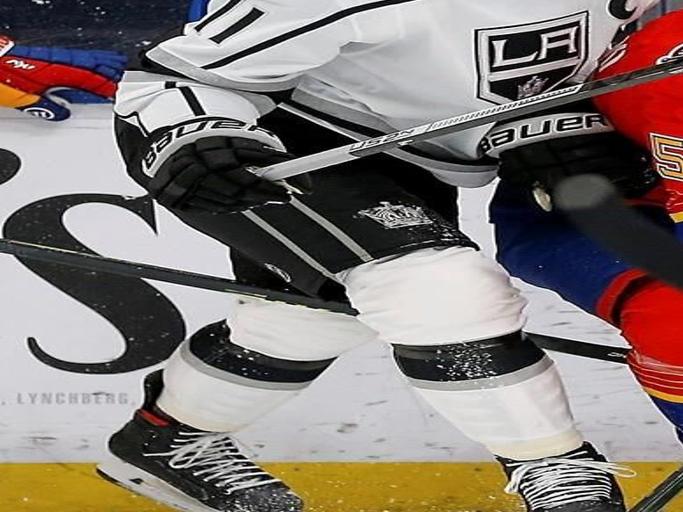 Jonathan Quick gets 54th career shutout as Kings beat Blues