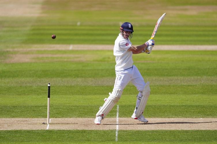 England declares on 565-6 early on Day 2 of test against Zimbabwe