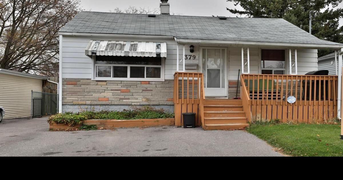 601,595 for a 2+3 bedroom duplex in Oshawa, 2.398 million for a 4