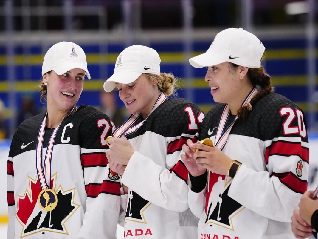 2022 IIHF World Junior Championship - Canada Jersey Cap for Sale