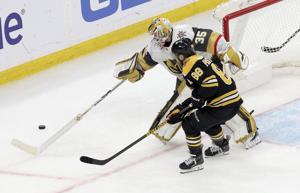 Tomas Hertl scores late PP goal, Golden Knights rally past Bruins 4-3