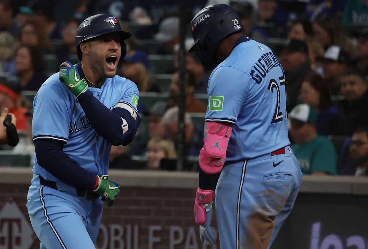 Listen: Road Warriors – Blue Jays fight back in ALCS, beating Mariners 13-4  in Seattle