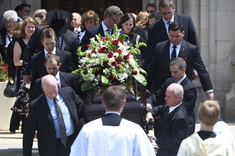 ‘Mr. Hockey left the world with no regrets,’ Gordie Howe’s son tells