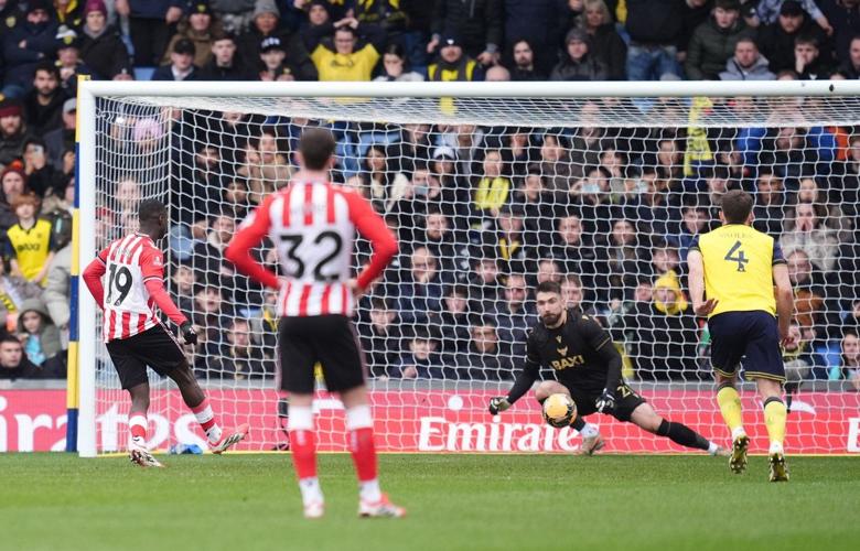 EPL scores: Arsenal routs Wigan 4-0 on no-surprise Sunday