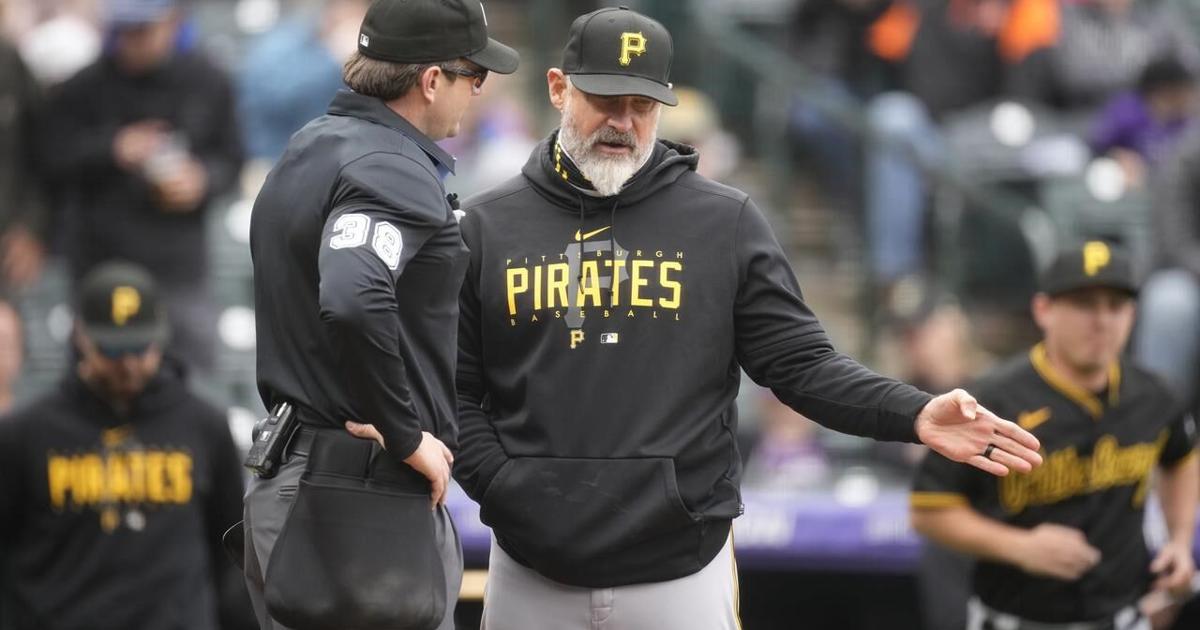 Pirates manager Shelton receives contract extension