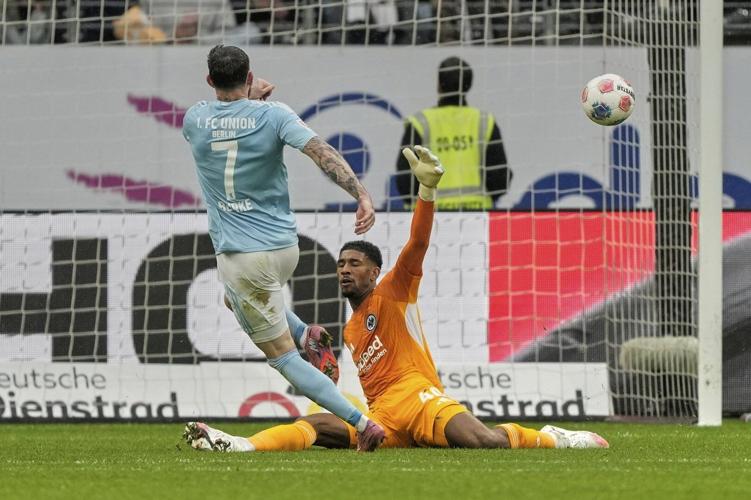 Burke hits Bundesliga hat trick as Union Berlin beats Eintracht Frankfurt 4-3