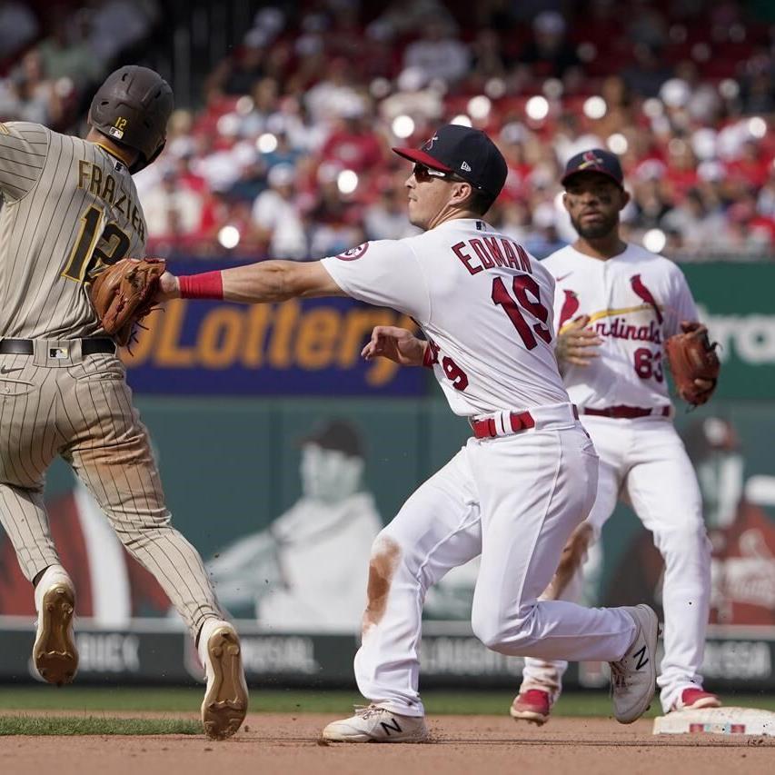 Tatis botches popup, Cards beat Padres 8-7, win 8th straight