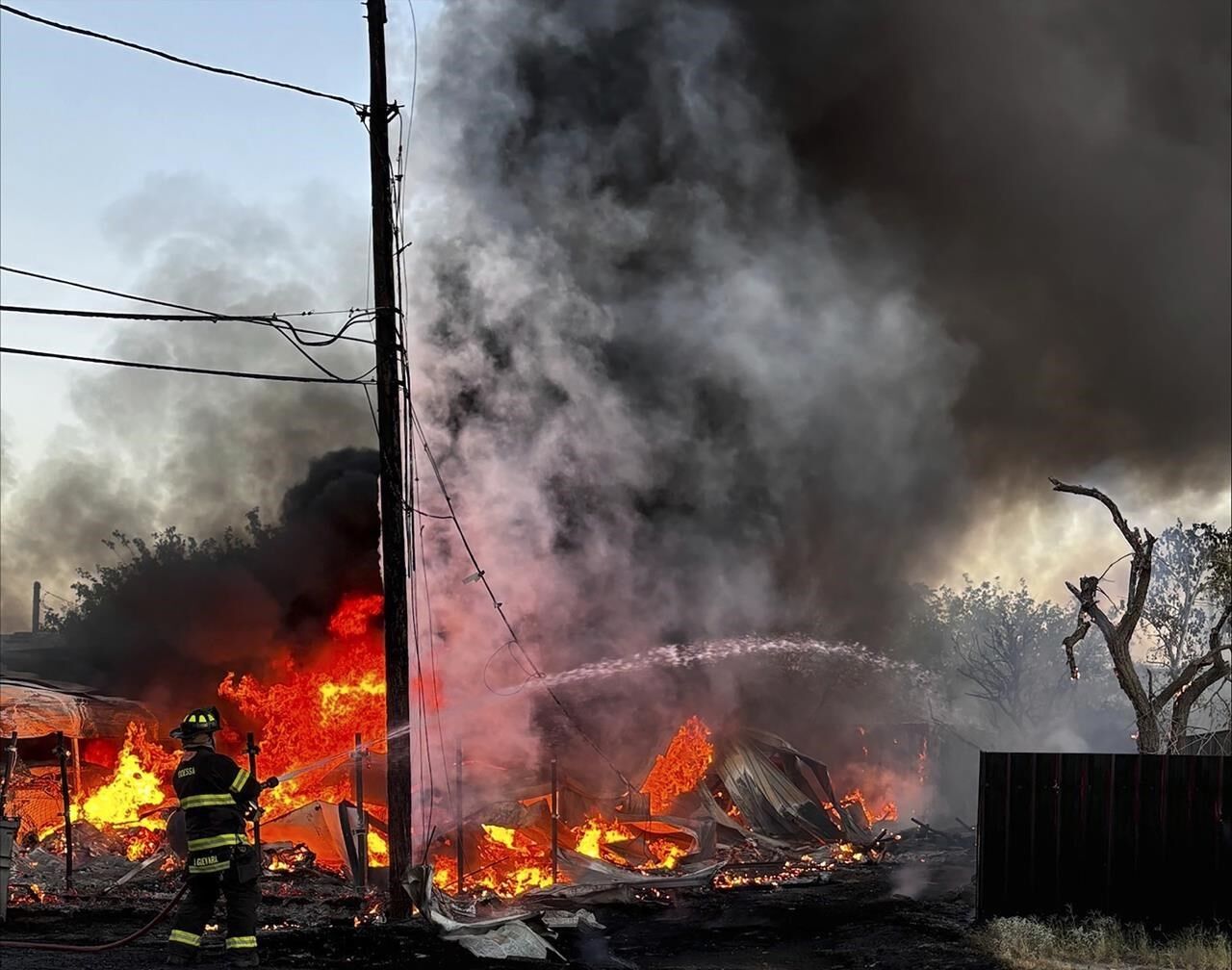 Two killed in West Texas plane crash that set off a fire and injured a ...
