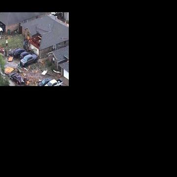 Oklahoma storms injure at least 11 and leave thousands without power