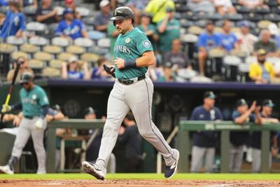 Raleigh's 2 homers ties Griffey's club record, Canzone belts 3 homers as Seattle wins 10th straight