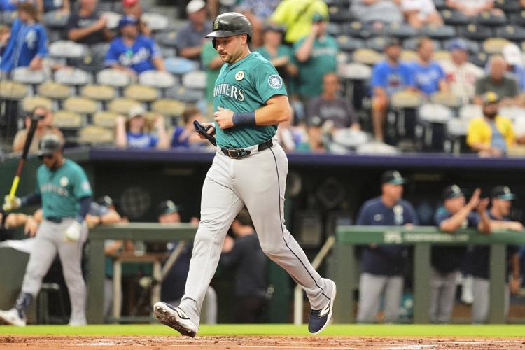 Raleigh's 2 homers ties Griffey's club record, Canzone belts 3 homers as Seattle wins 10th straight