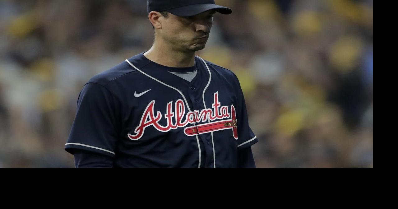 Atlanta Braves: Was extending Charlie Morton a mistake?