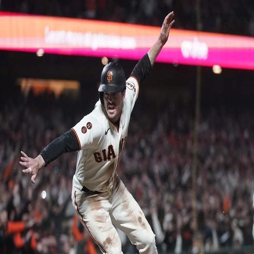 Mike Yastrzemski's walk-off HR sends Giants past Padres in 10th