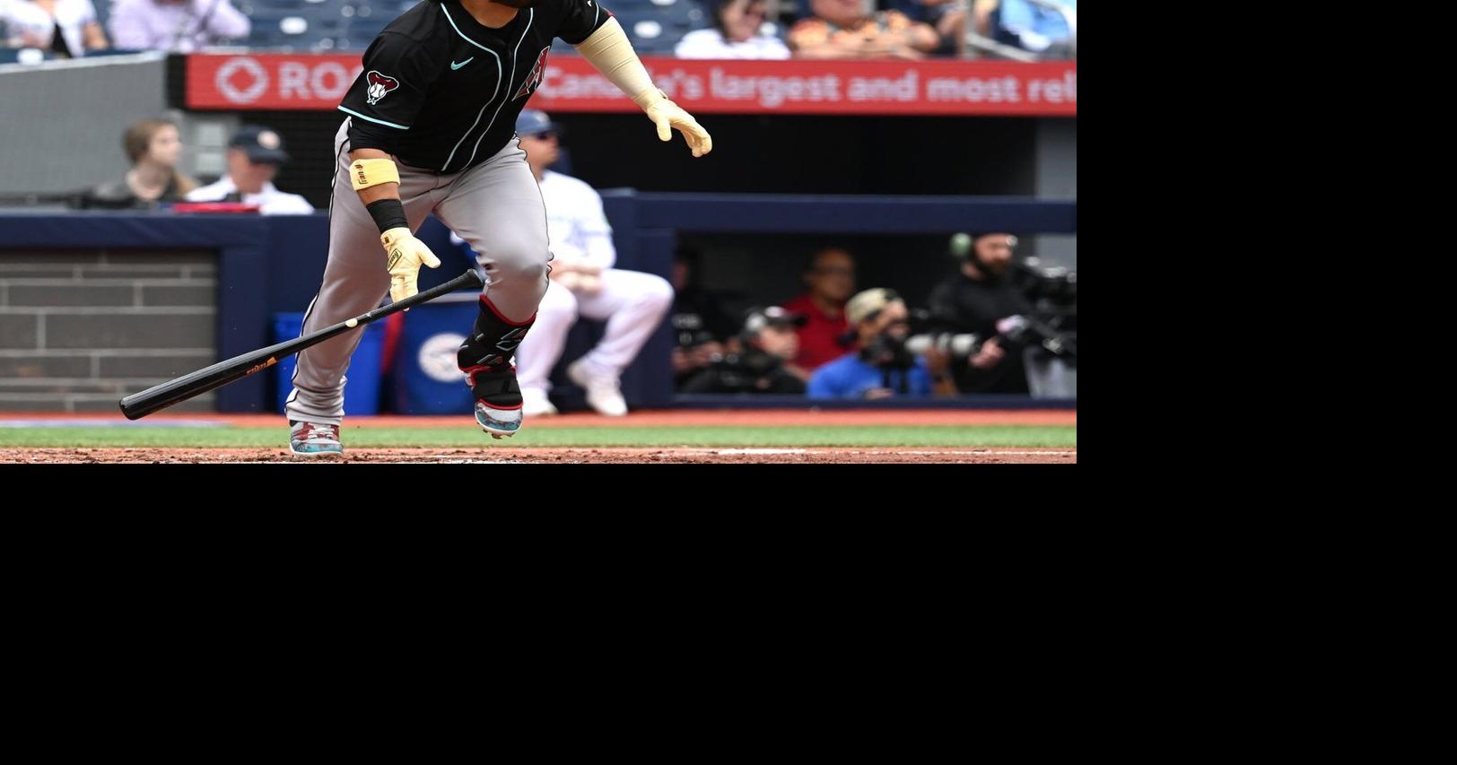 Suarez, Smith send Diamondbacks soaring past Blue Jays in series finale